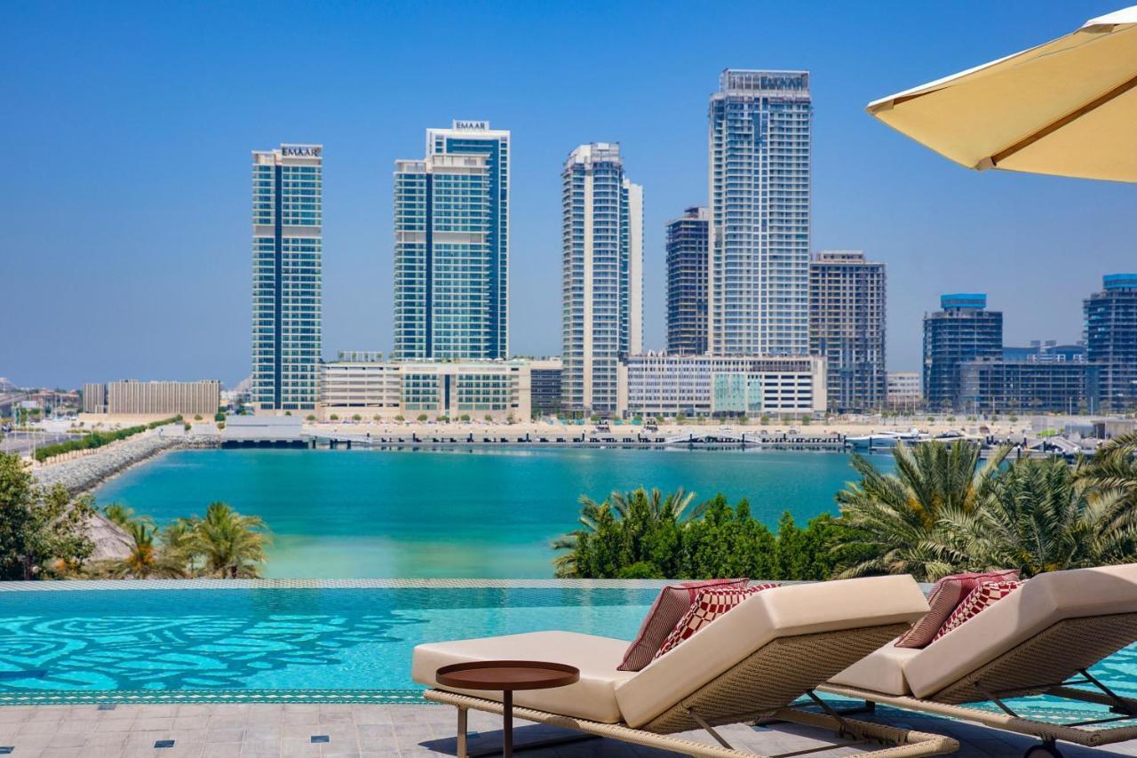 Hotel W Dubai - Mina Seyahi (Adults Only) Esterno foto View of the Dubai Marina skyline