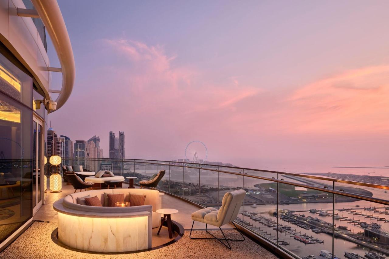Hotel W Dubai - Mina Seyahi (Adults Only) Esterno foto View from the balcony of a suite at the Atlantis, The Royal
