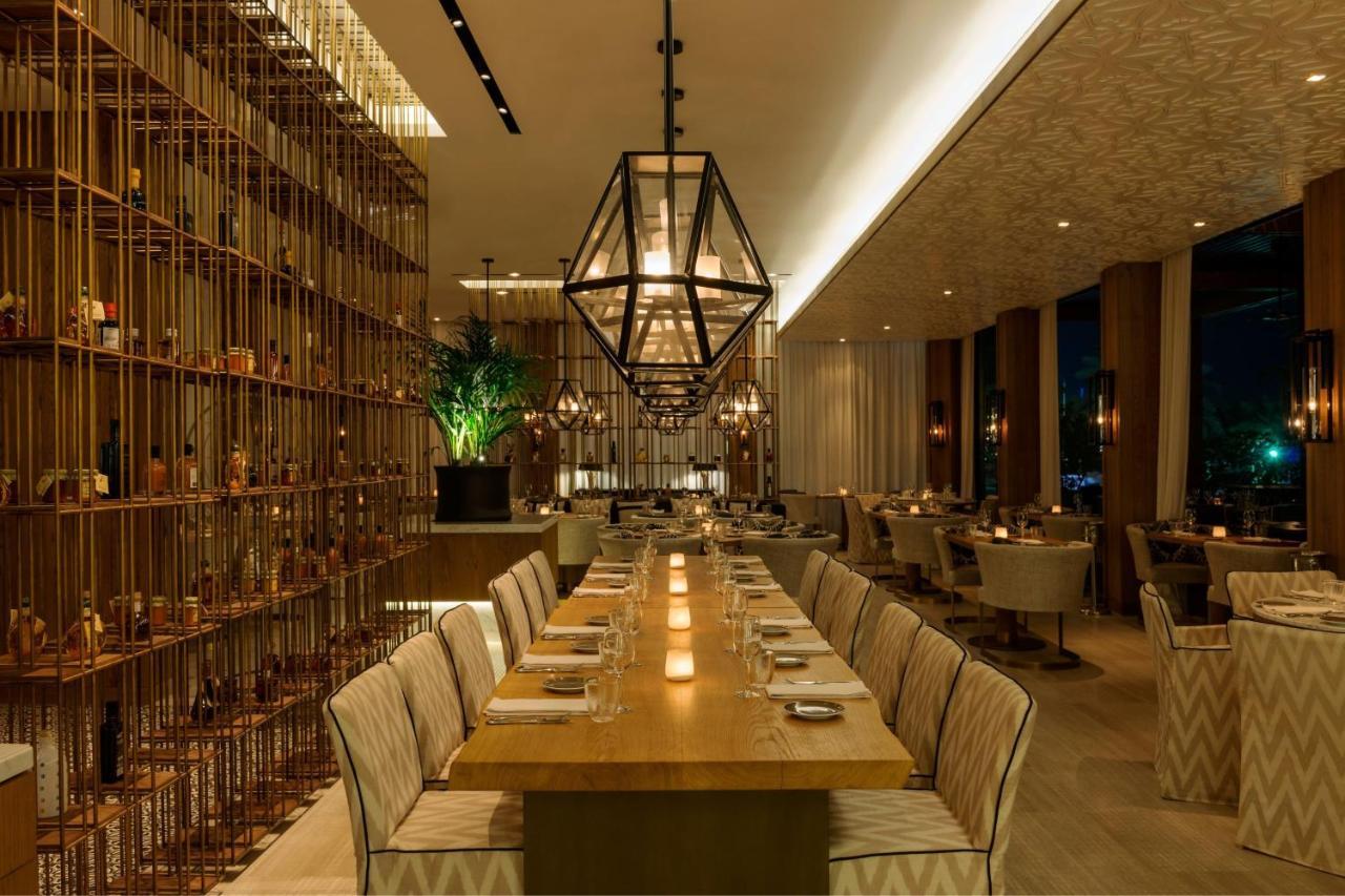 Hotel W Dubai - Mina Seyahi (Adults Only) Esterno foto The interior of the restaurant