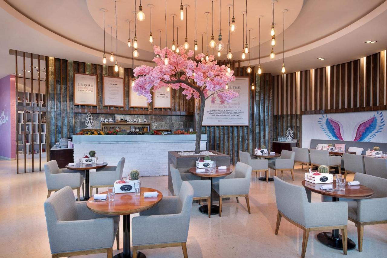 Hotel W Dubai - Mina Seyahi (Adults Only) Esterno foto The Lounge at the airport