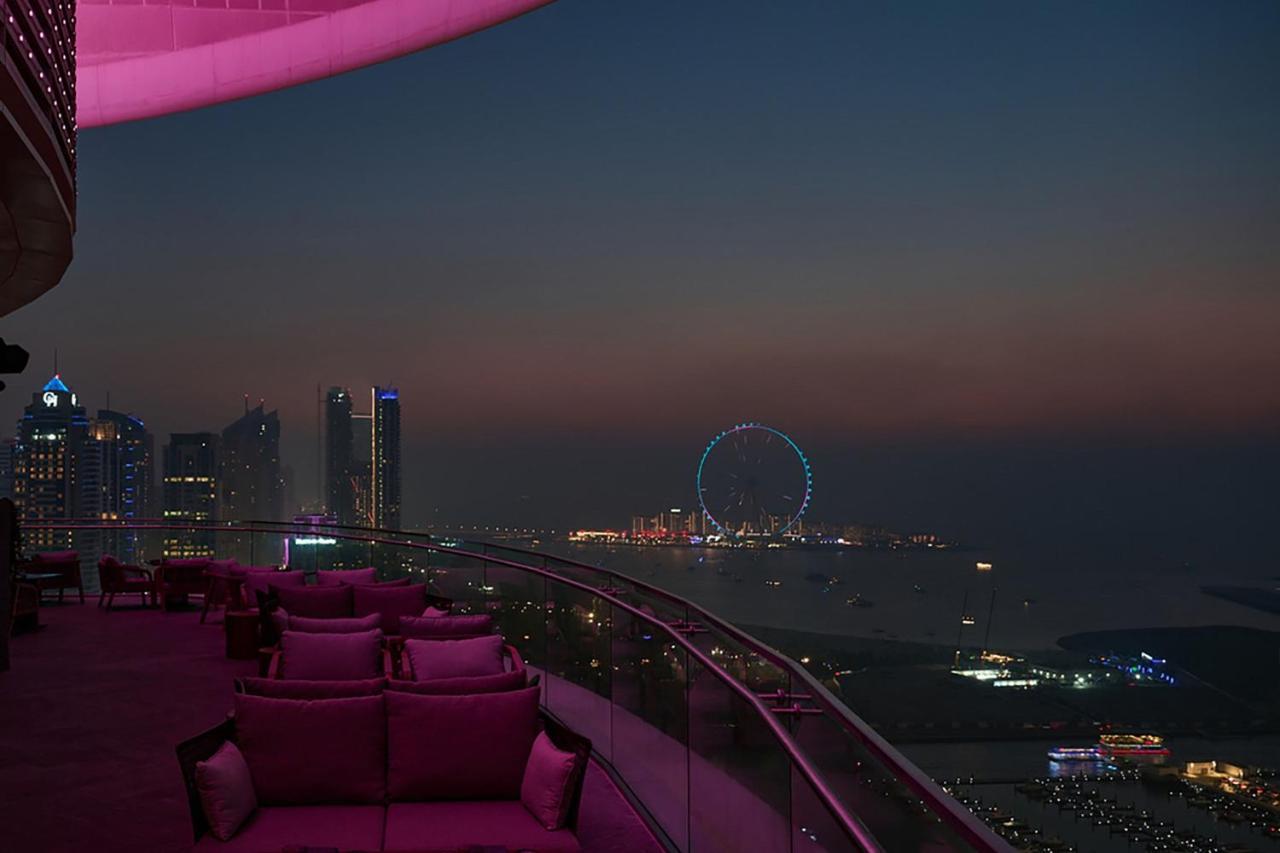 Hotel W Dubai - Mina Seyahi (Adults Only) Esterno foto View from the 87th floor of the Address Downtown